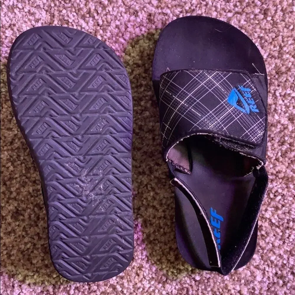 Reef Velcro strap sandal squishy rubber size 9/10